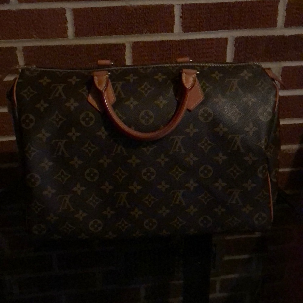 Louis Vuitton Speedy 35 SALE $425